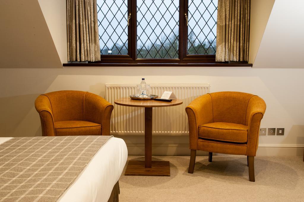 Stirrups Hotel Bracknell Kültér fotó